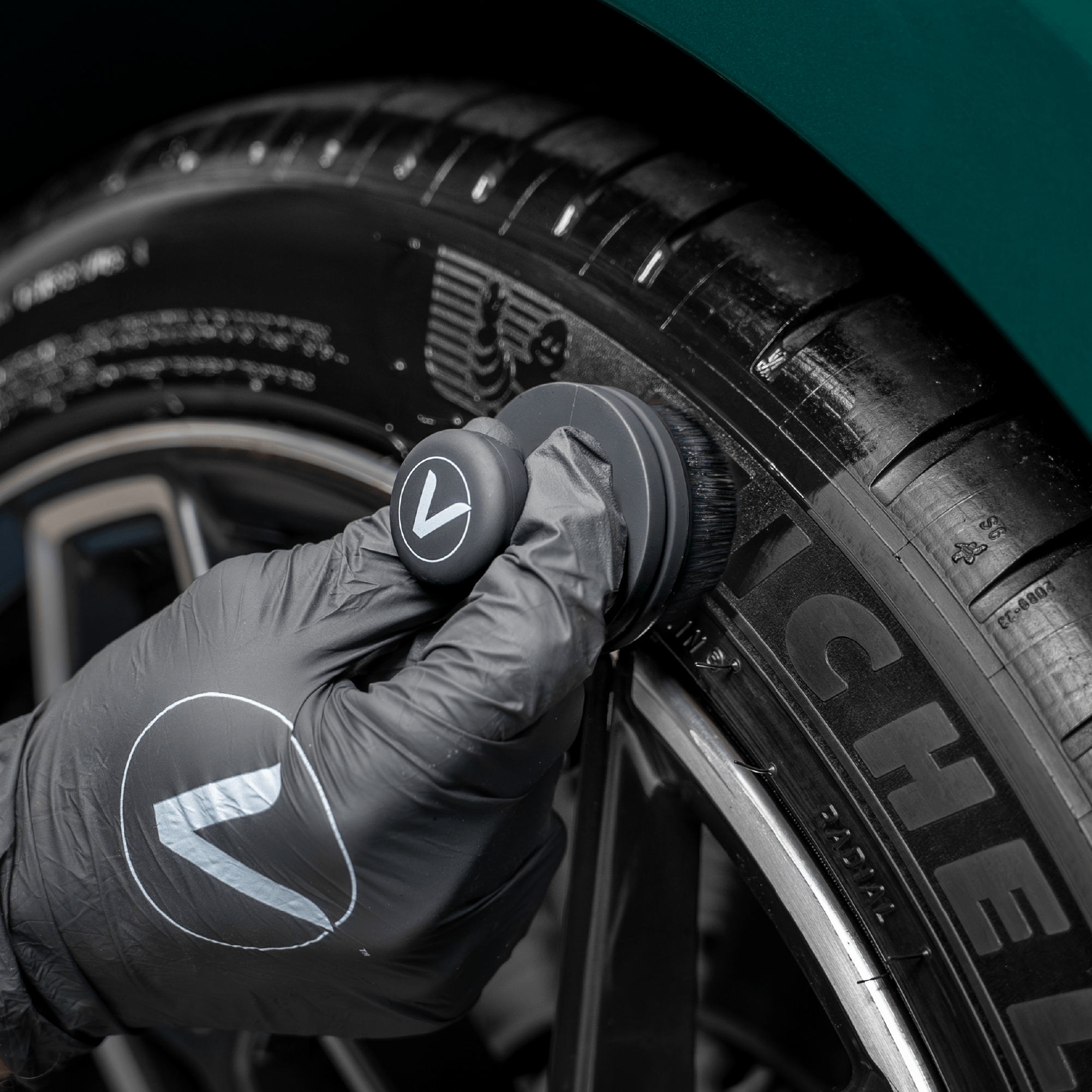 Tire Shine Applicator Brush