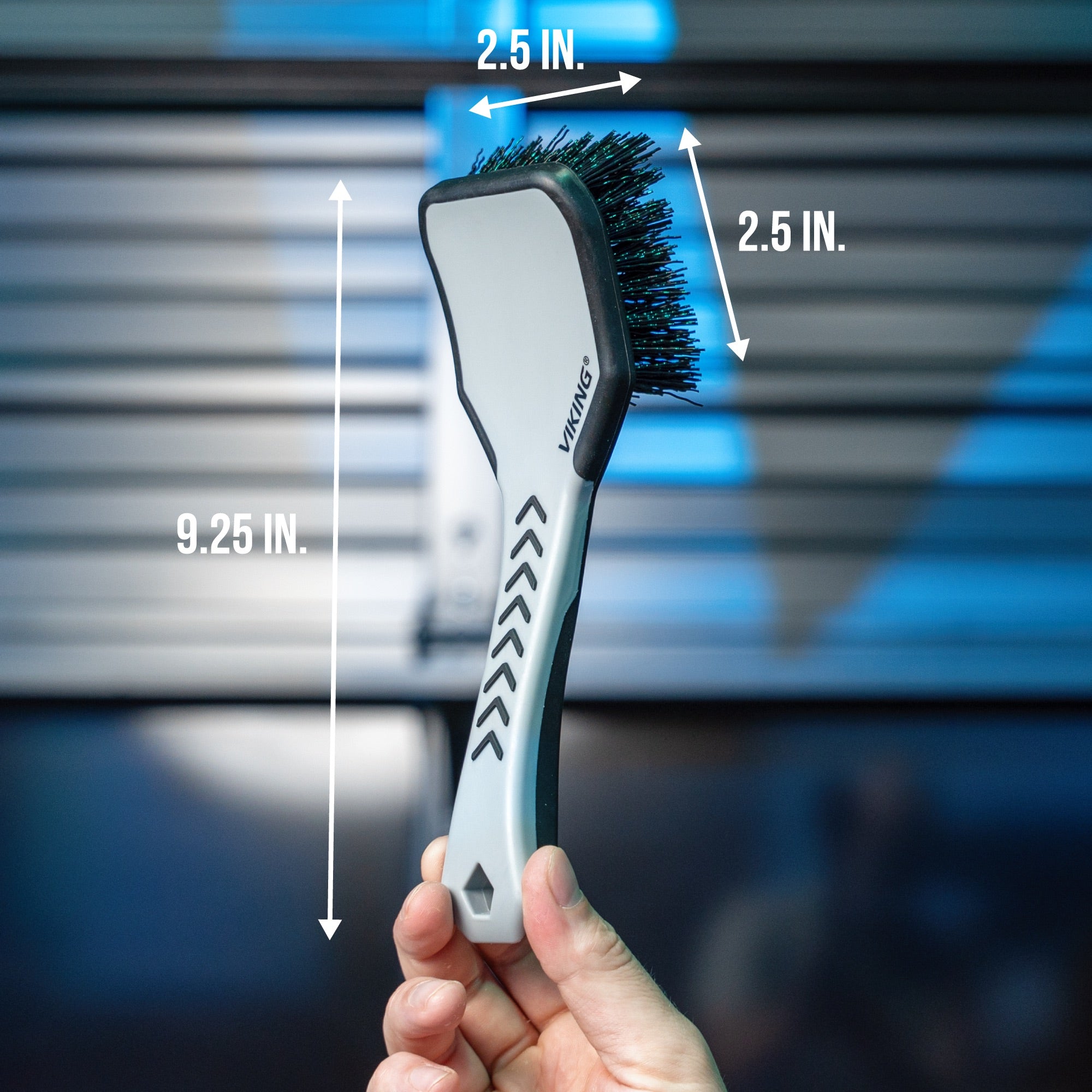 Low Profile Tire Brush