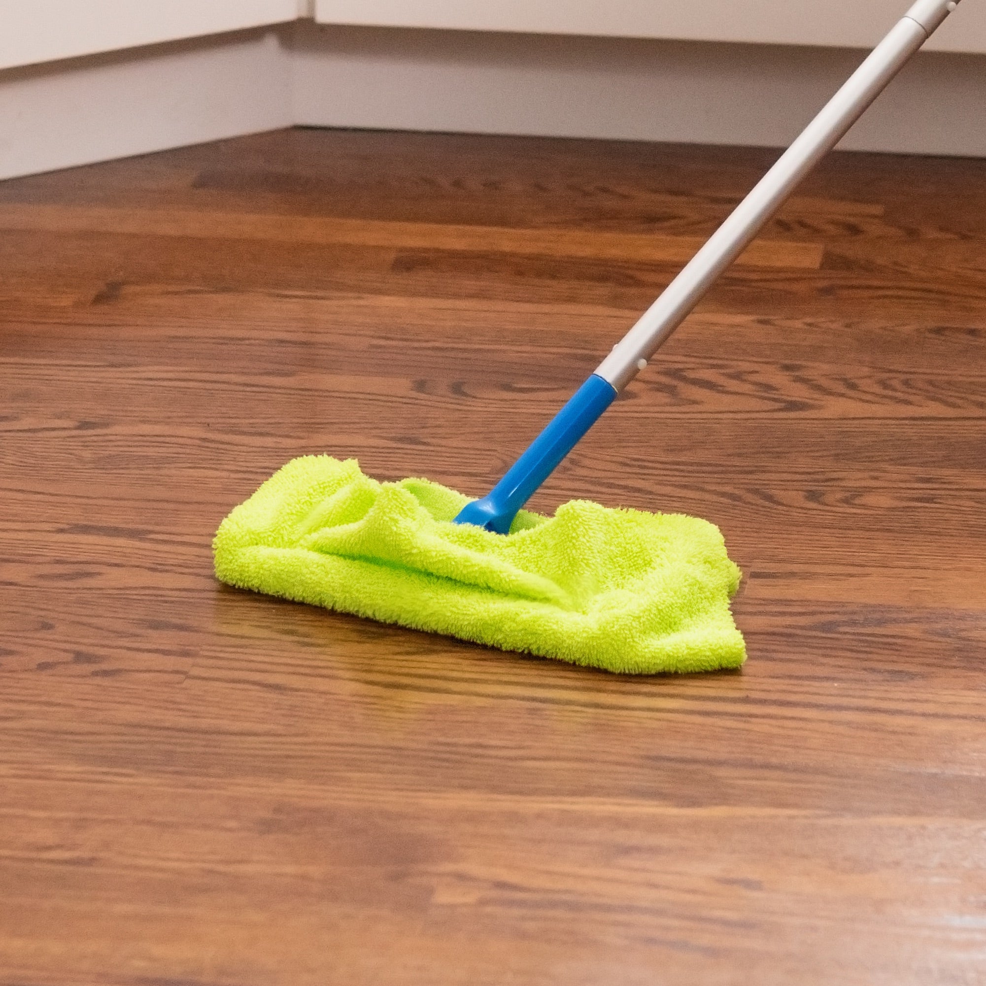 edge to edge microfiber on a sweeper mop