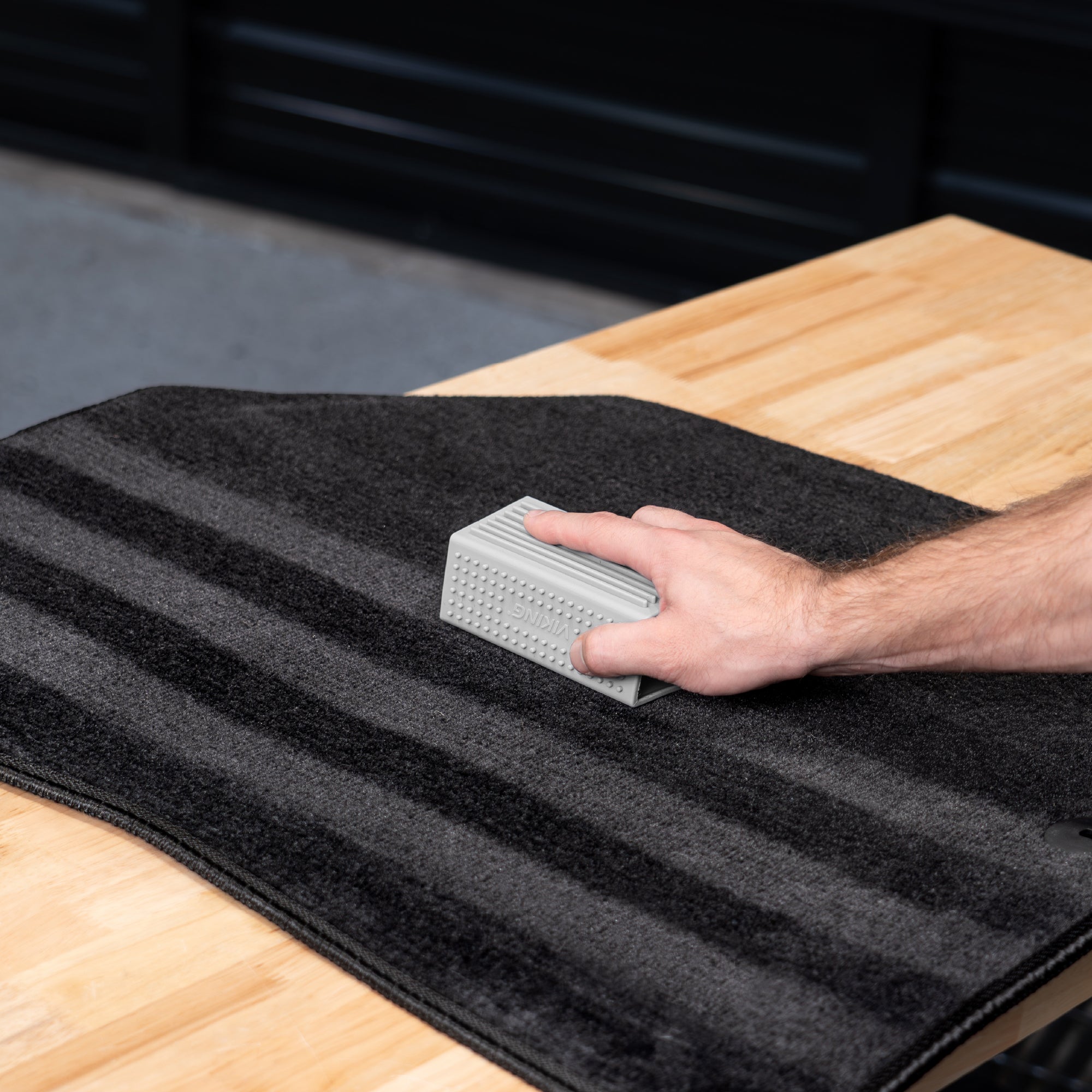 Pet Hair Remover & Carpet Striper